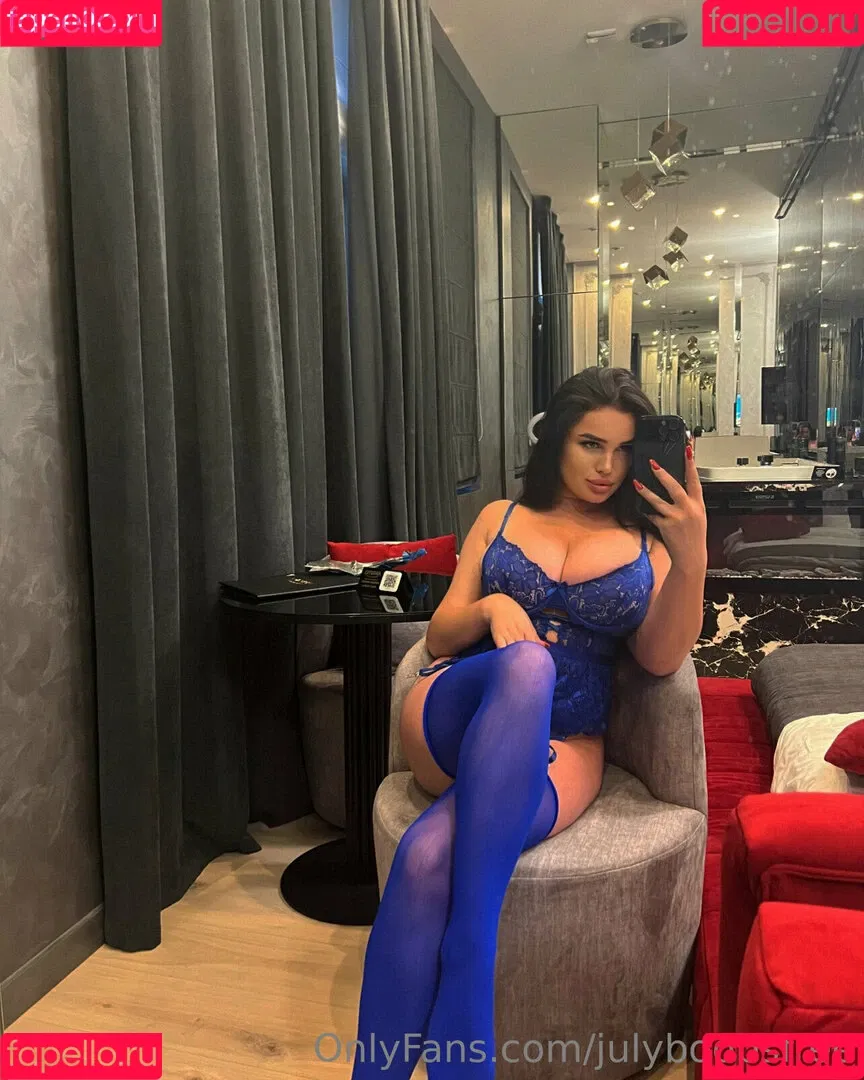 julyboobsfree Onlyfans Photo Gallery 