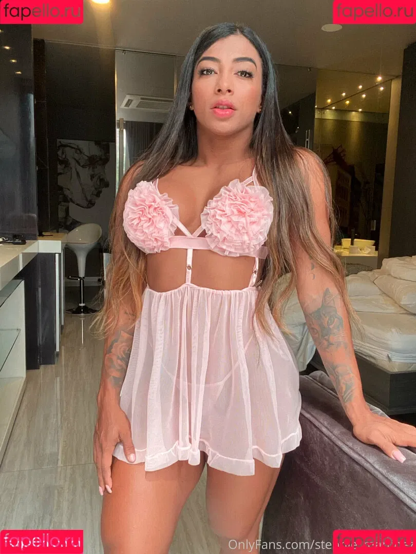 Estefany Martínez Onlyfans Photo Gallery 