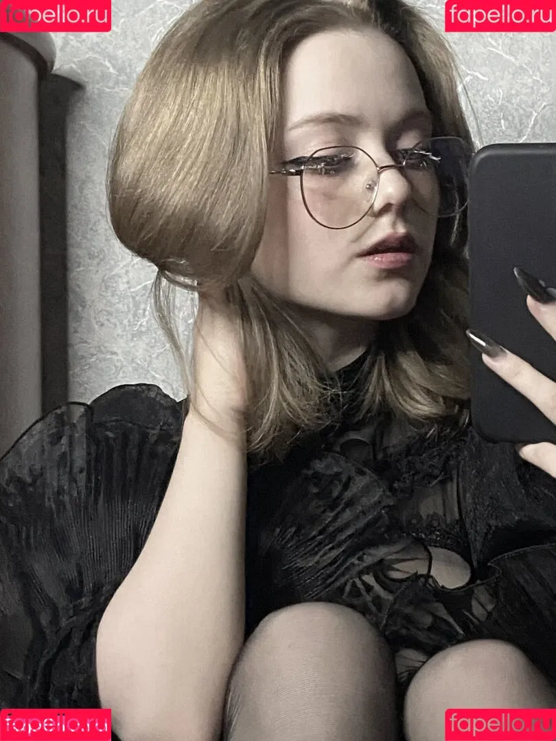 Vwemor Onlyfans Photo Gallery 
