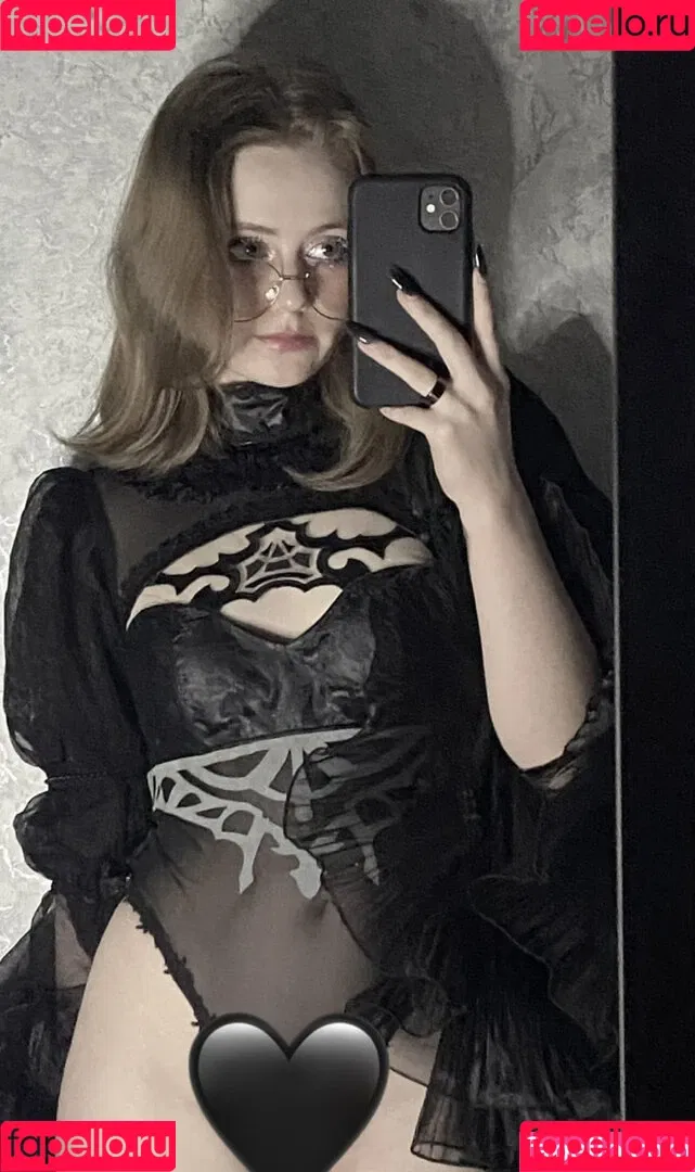 Vwemor Onlyfans Photo Gallery 