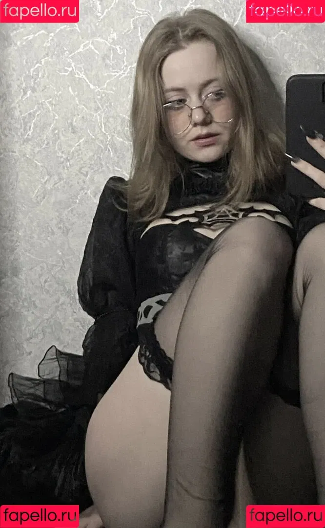 Vwemor Onlyfans Photo Gallery 