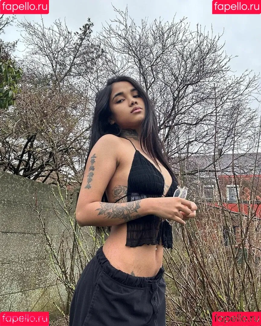 AJ Small Onlyfans Photo Gallery 