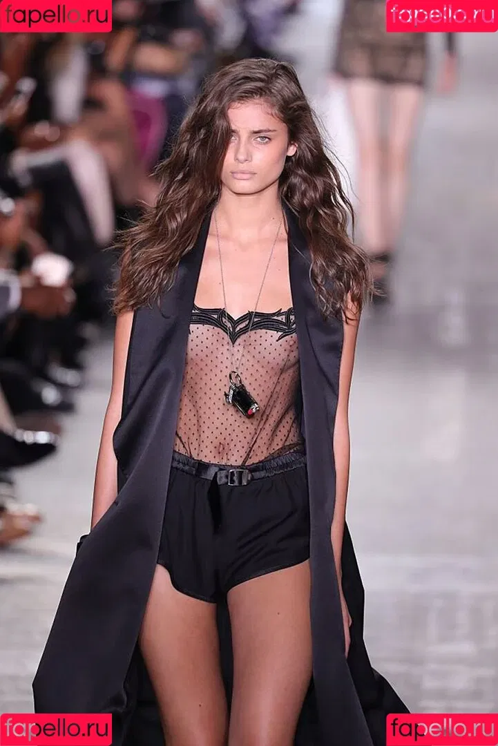 Taylor Marie Hill Onlyfans Photo Gallery 