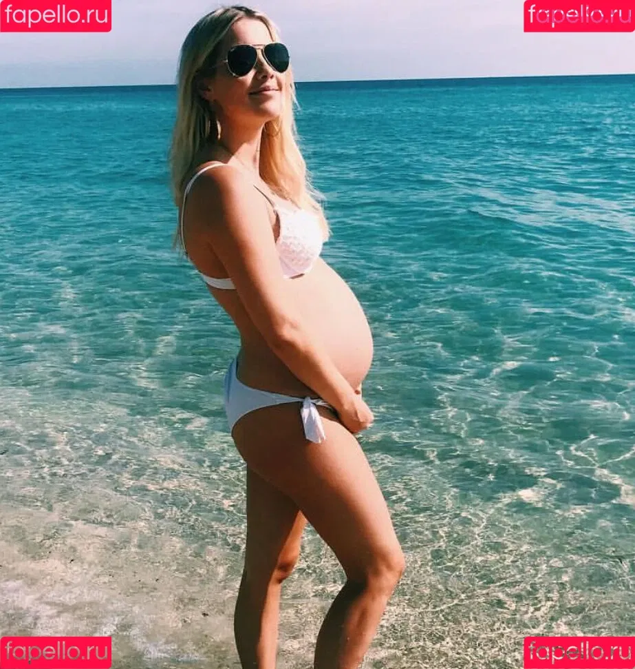 Claire Holt Onlyfans Photo Gallery 