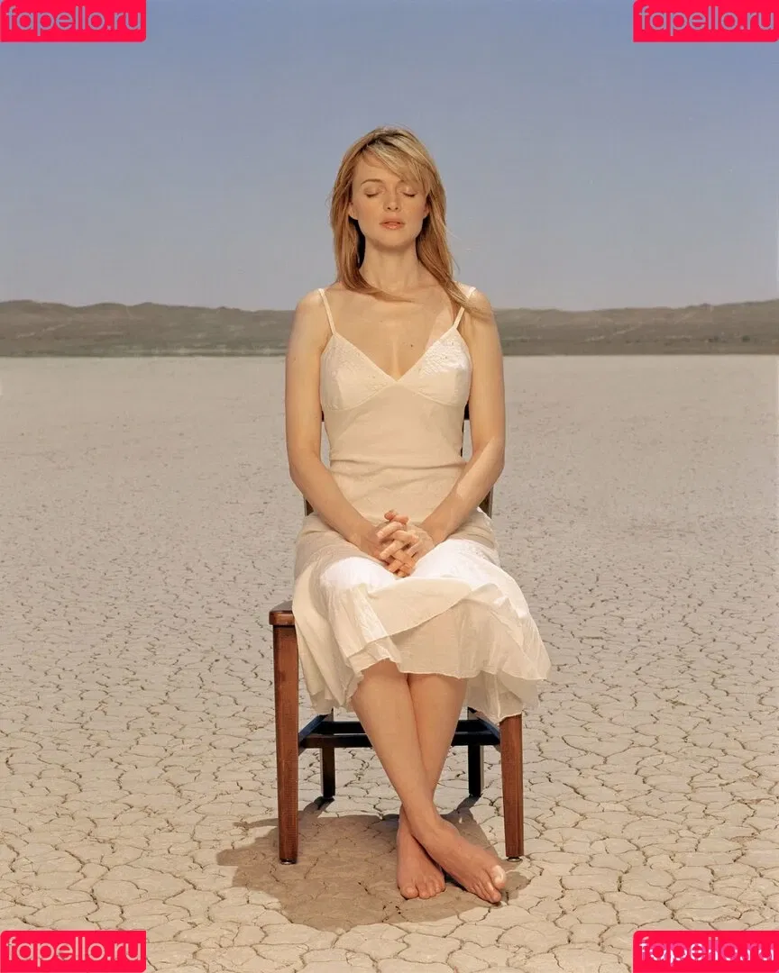 Heather Graham Onlyfans Photo Gallery 