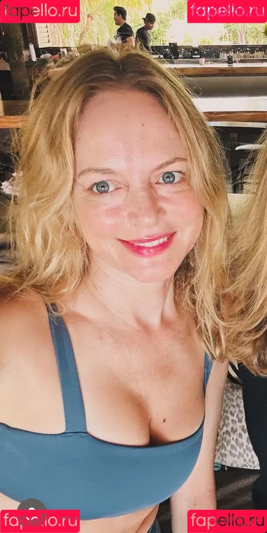 Heather Graham Onlyfans Photo Gallery 
