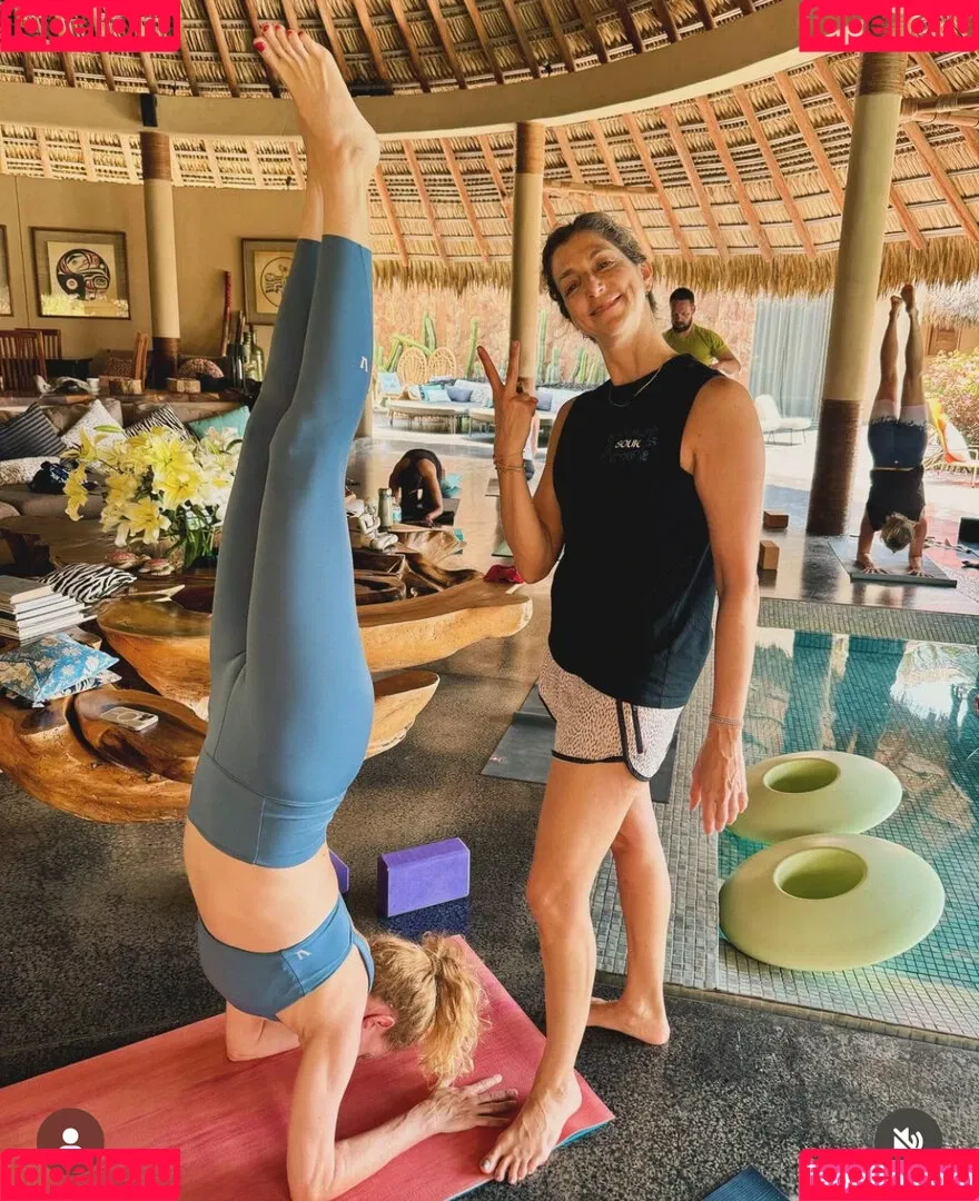 Heather Graham Onlyfans Photo Gallery 
