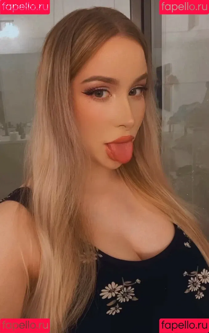 Izzy G Onlyfans Photo Gallery 