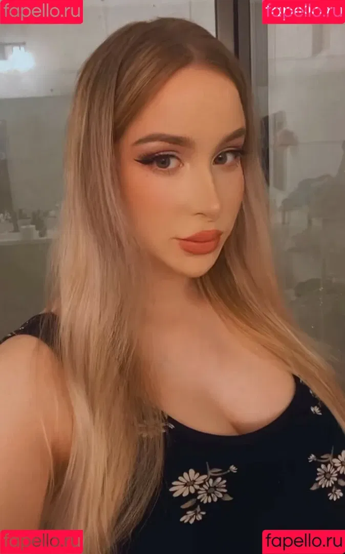 Izzy G Onlyfans Photo Gallery 