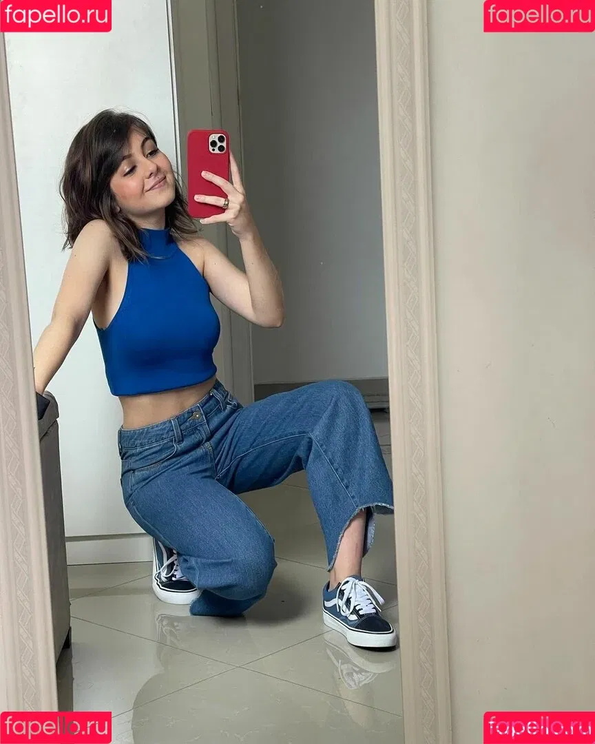 Klara Castanho Onlyfans Photo Gallery 
