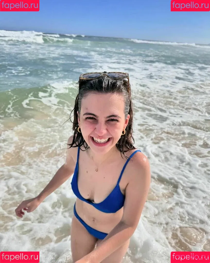 Klara Castanho Onlyfans Photo Gallery 