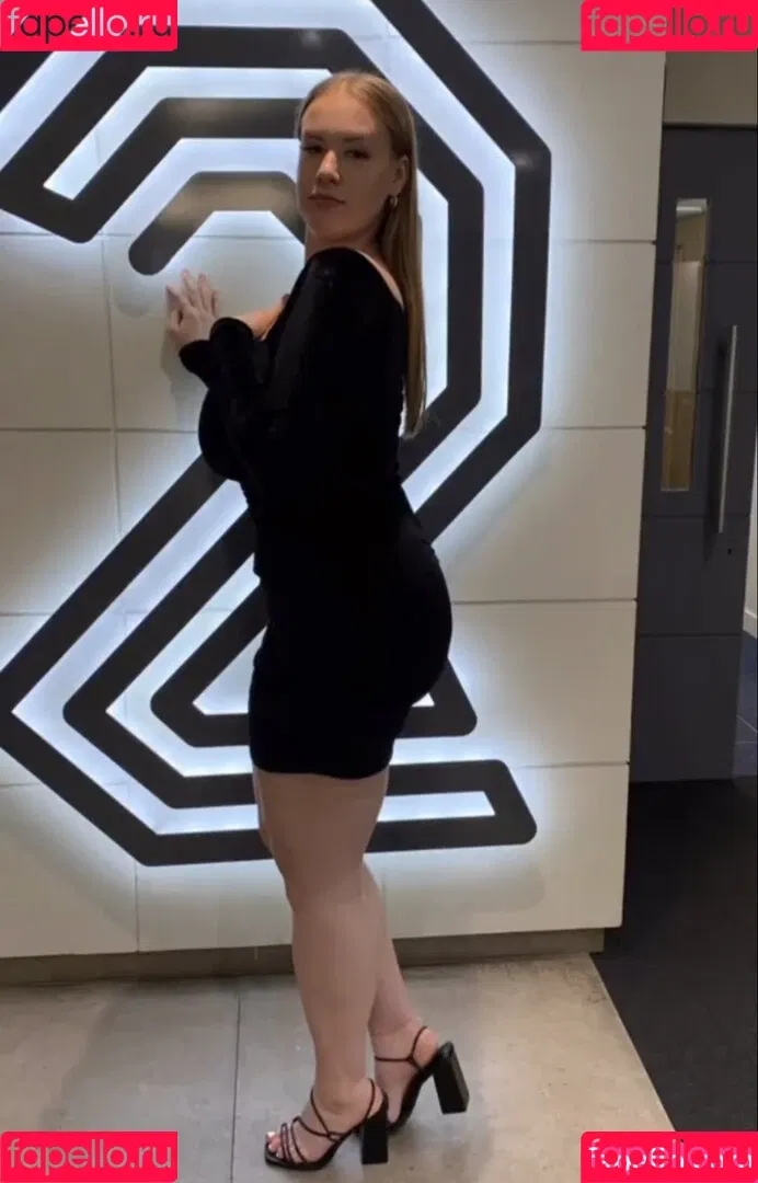 Ellie Onlyfans Photo Gallery 