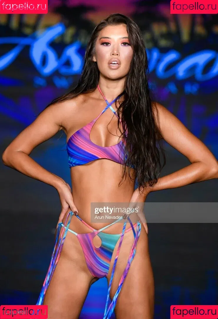 Jenn Lee Onlyfans Photo Gallery 