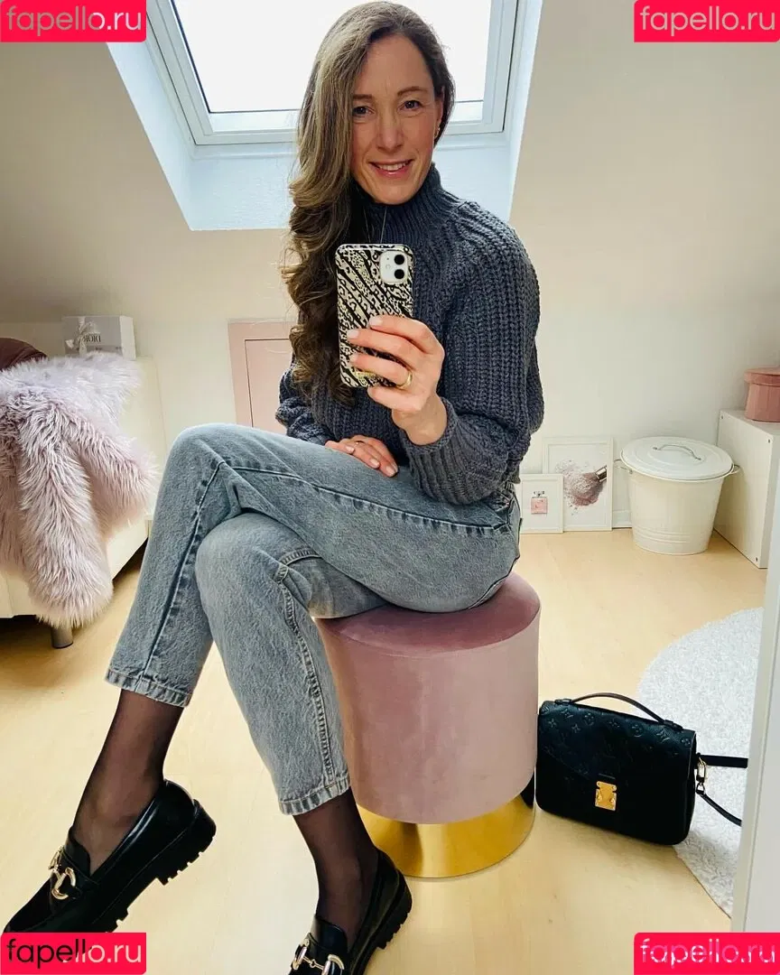 mom74fashion Onlyfans Photo Gallery 