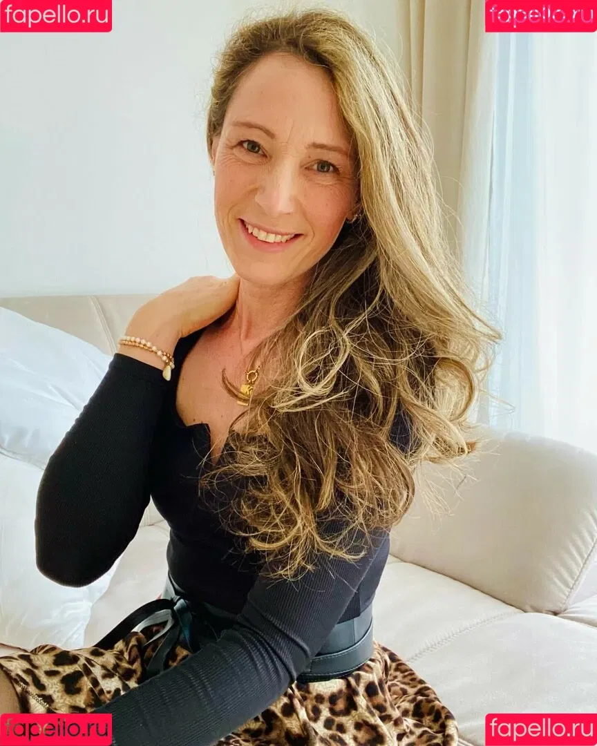 mom74fashion Onlyfans Photo Gallery 