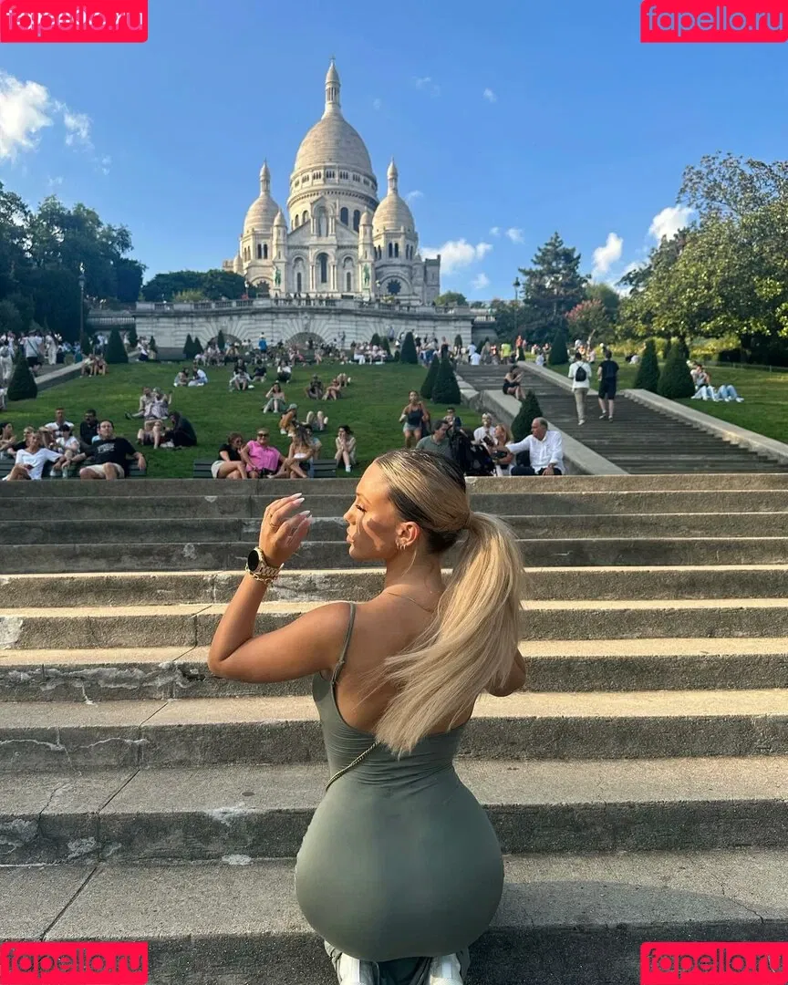 Maria Brunn Onlyfans Photo Gallery 