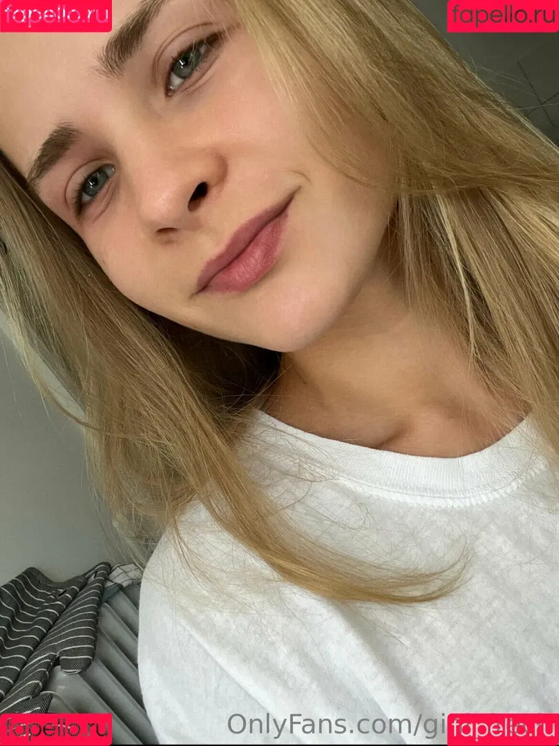 gini_frech Onlyfans Photo Gallery 