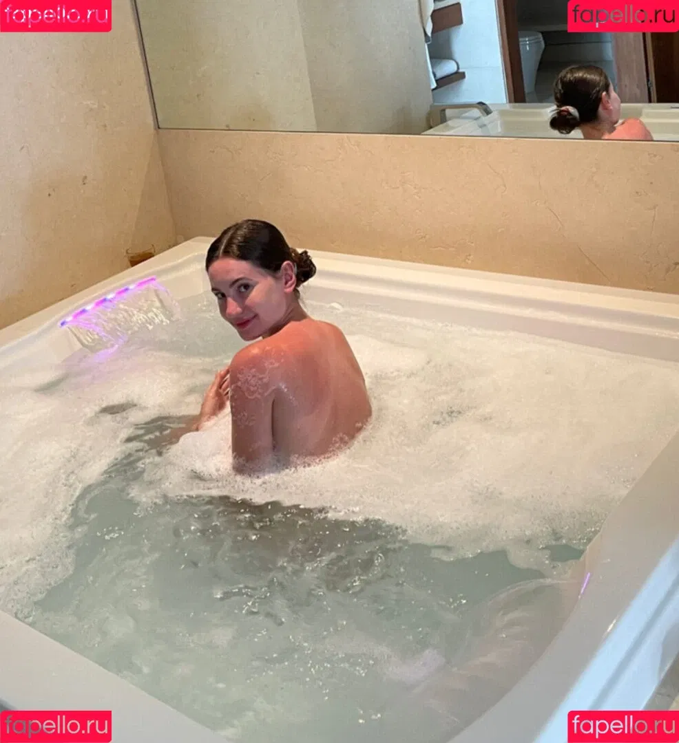Ivana Baquero Onlyfans Photo Gallery 
