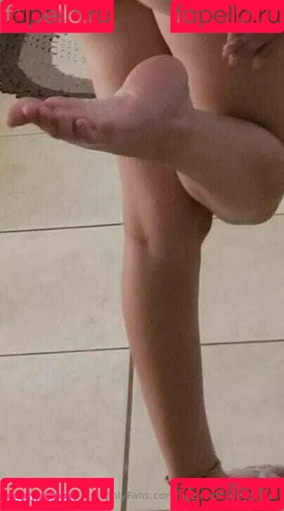 pezinhos_de_anjoo Onlyfans Photo Gallery 