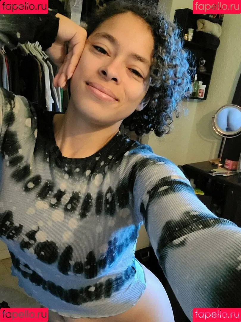 enasni Onlyfans Photo Gallery 