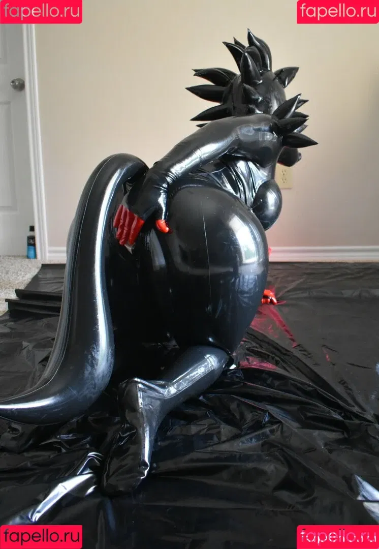 nami_latex Onlyfans Photo Gallery 