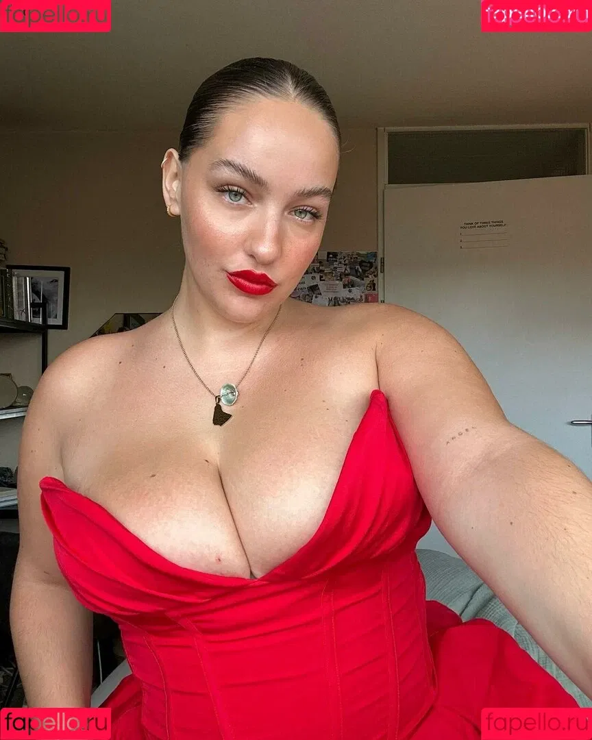 Joann Van Den Herik Onlyfans Photo Gallery 