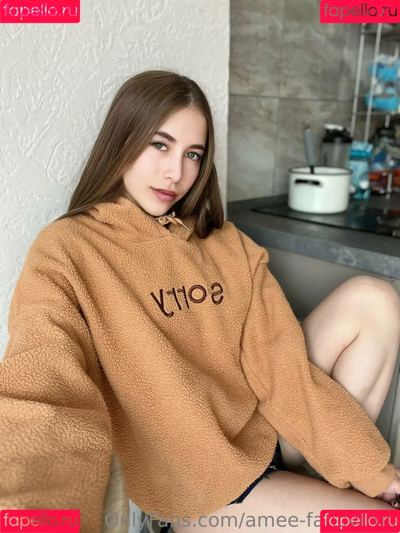 little-lisa Onlyfans Photo Gallery 