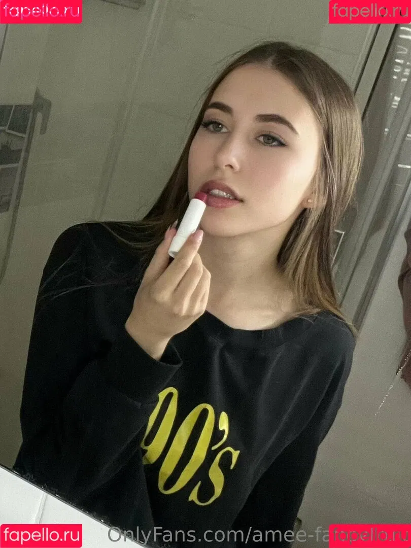 little-lisa Onlyfans Photo Gallery 
