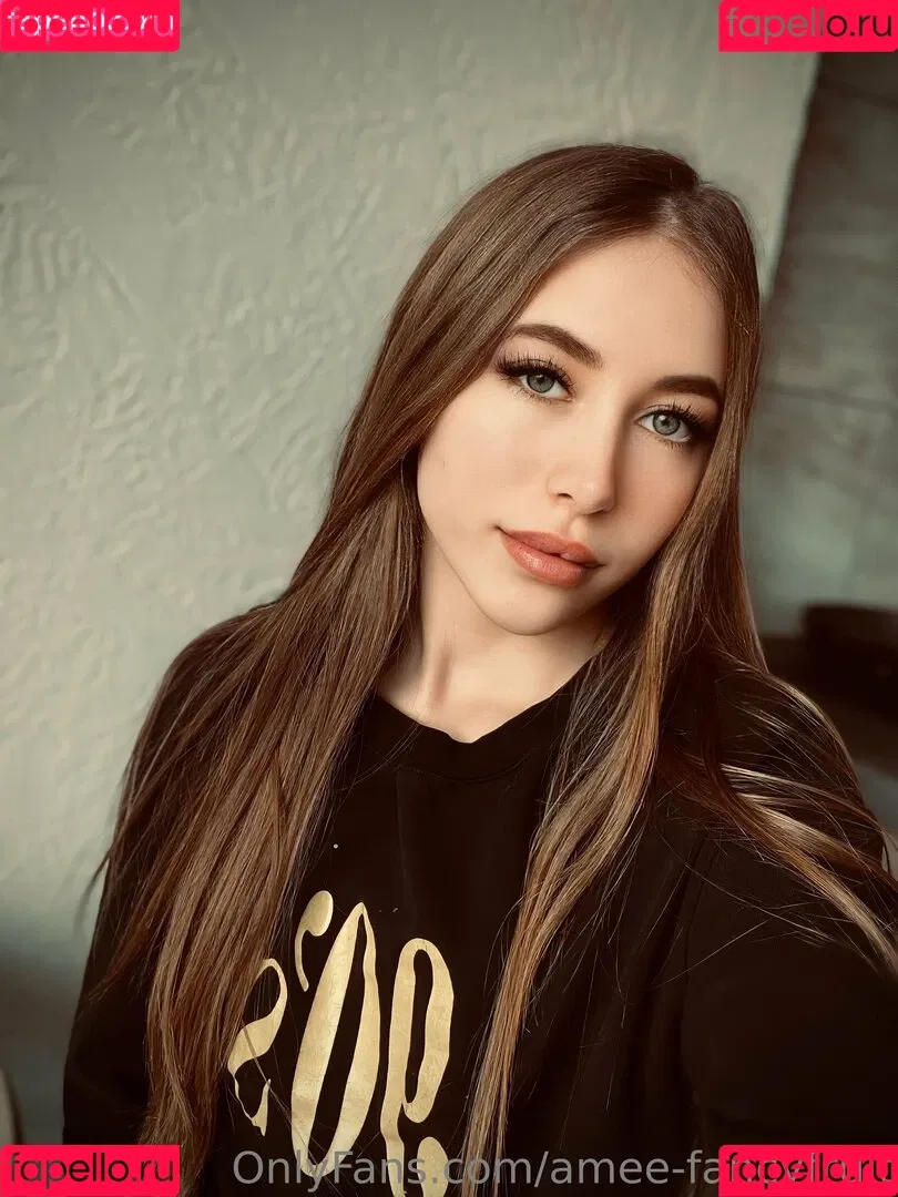 little-lisa Onlyfans Photo Gallery 