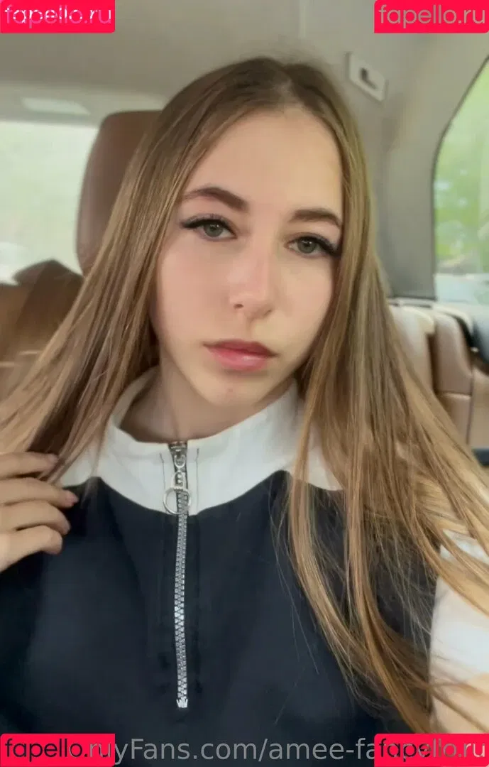 little-lisa Onlyfans Photo Gallery 