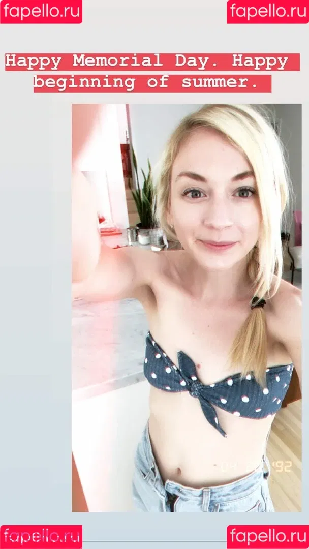 Emily Kinney Onlyfans Photo Gallery 