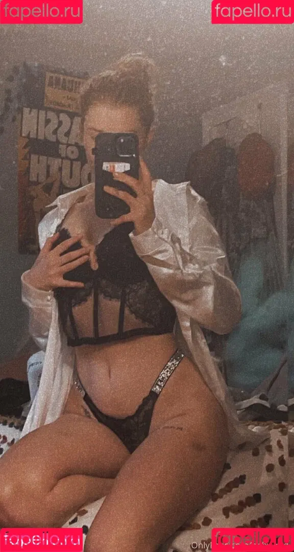 Baby_red_ Onlyfans Photo Gallery 