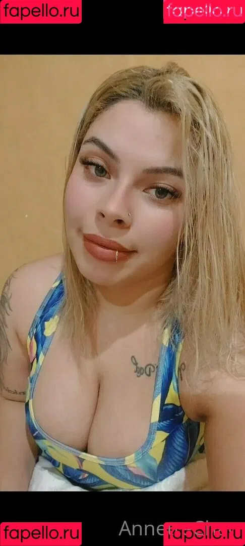 annettechan Onlyfans Photo Gallery 