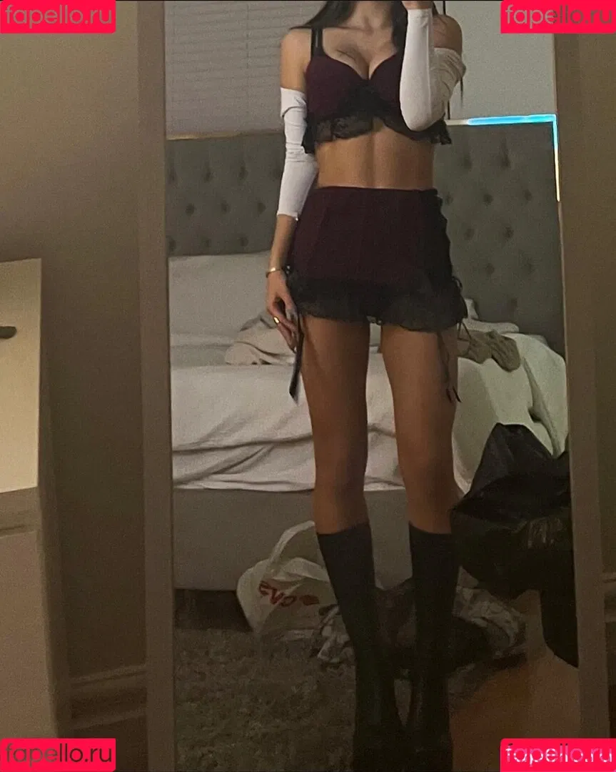 Laura Lindstrom Onlyfans Photo Gallery 