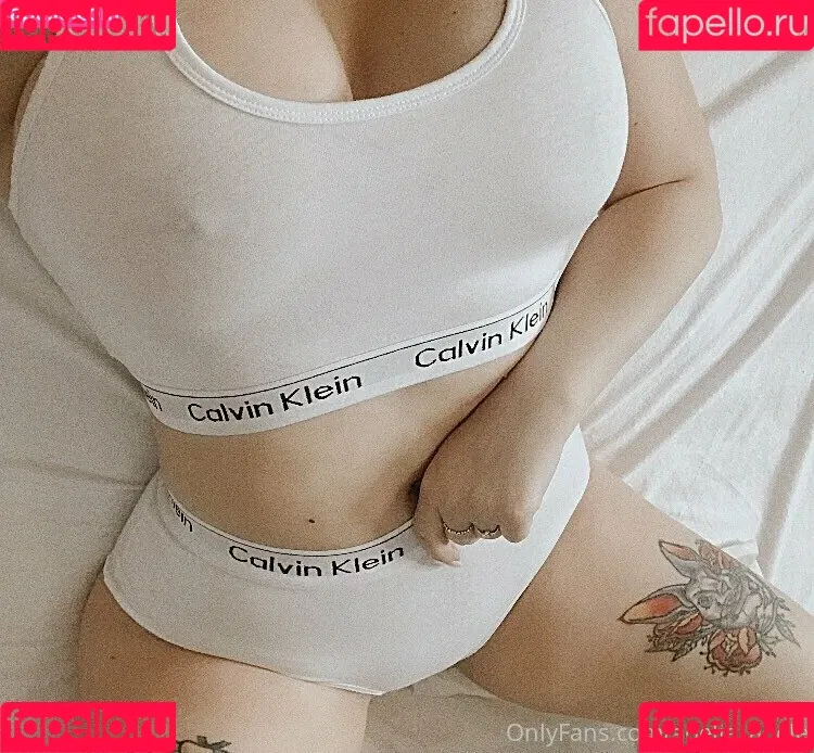 adelia_adele Onlyfans Photo Gallery 