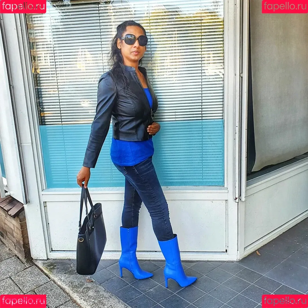 Natassia Crystal Onlyfans Photo Gallery 