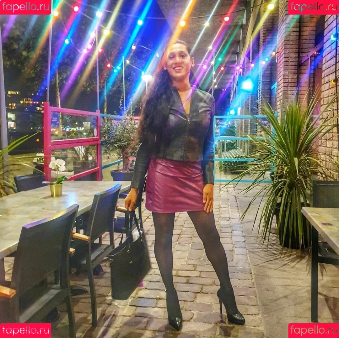 Natassia Crystal Onlyfans Photo Gallery 