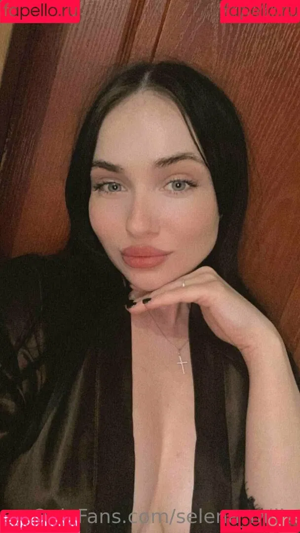 selena_mills Onlyfans Photo Gallery 