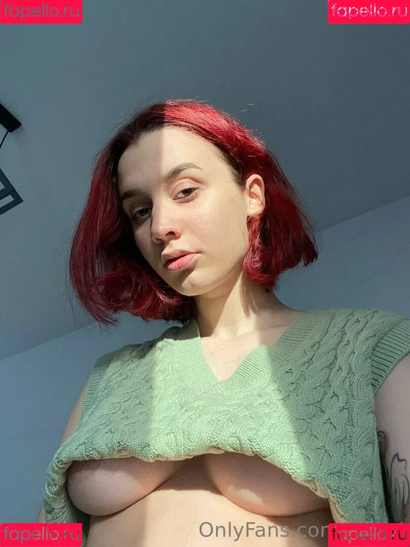 viki.vi Onlyfans Photo Gallery 