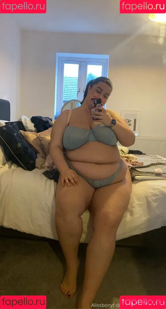 alissbonyt Onlyfans Photo Gallery 