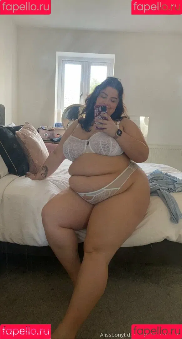 alissbonyt Onlyfans Photo Gallery 