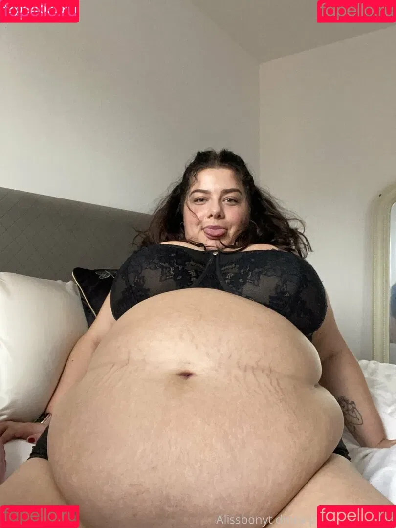 alissbonyt Onlyfans Photo Gallery 