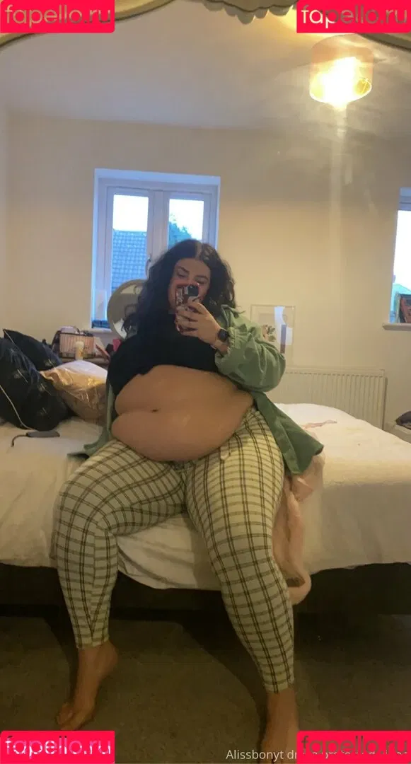 alissbonyt Onlyfans Photo Gallery 