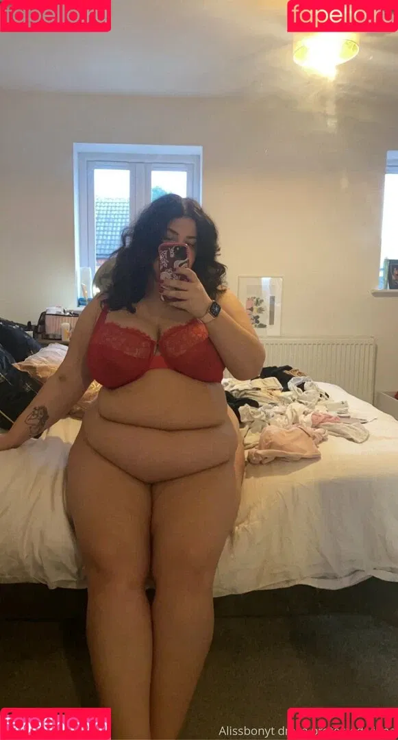 alissbonyt Onlyfans Photo Gallery 