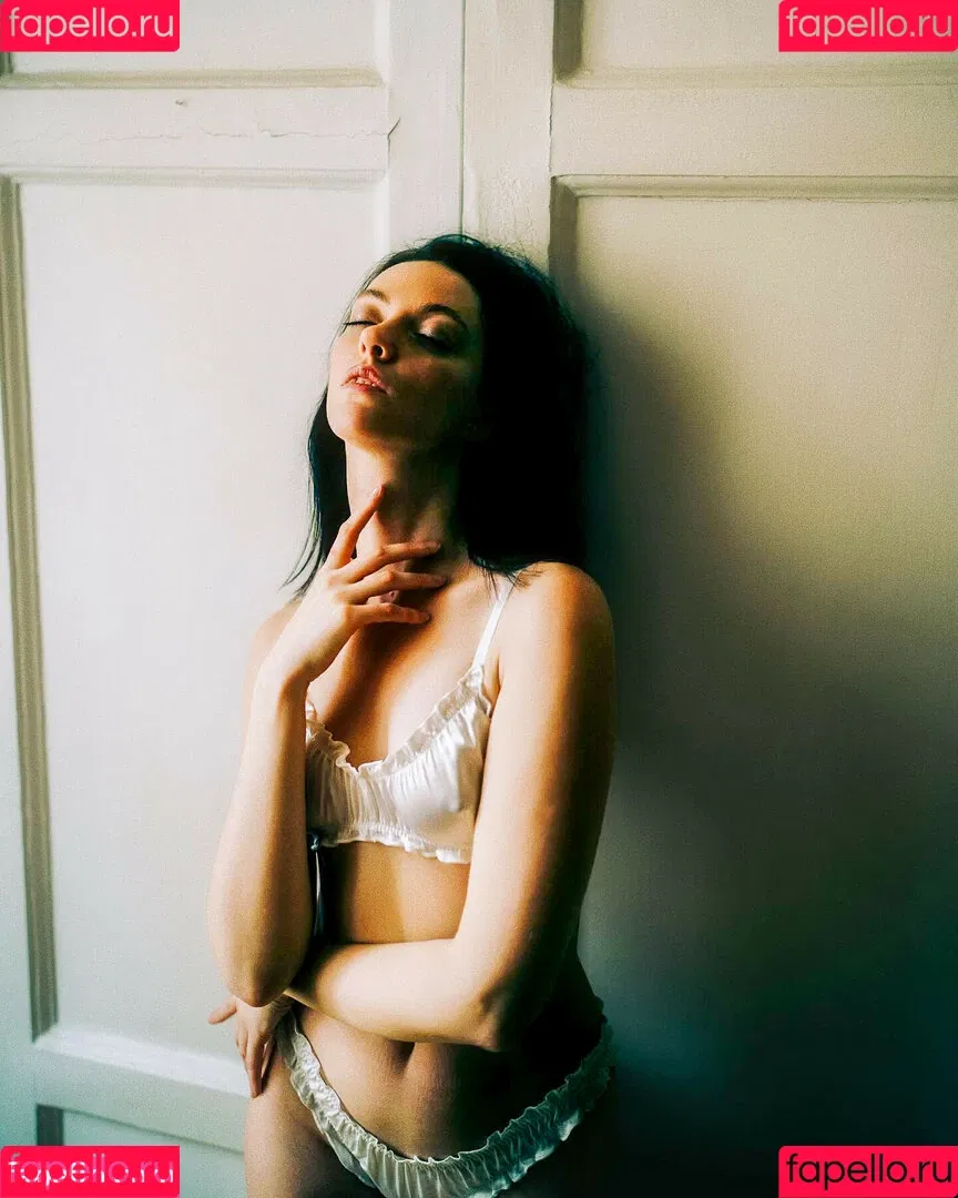 katya_mozhina Onlyfans Photo Gallery 