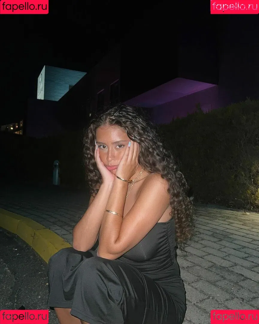 deborategomes Onlyfans Photo Gallery 