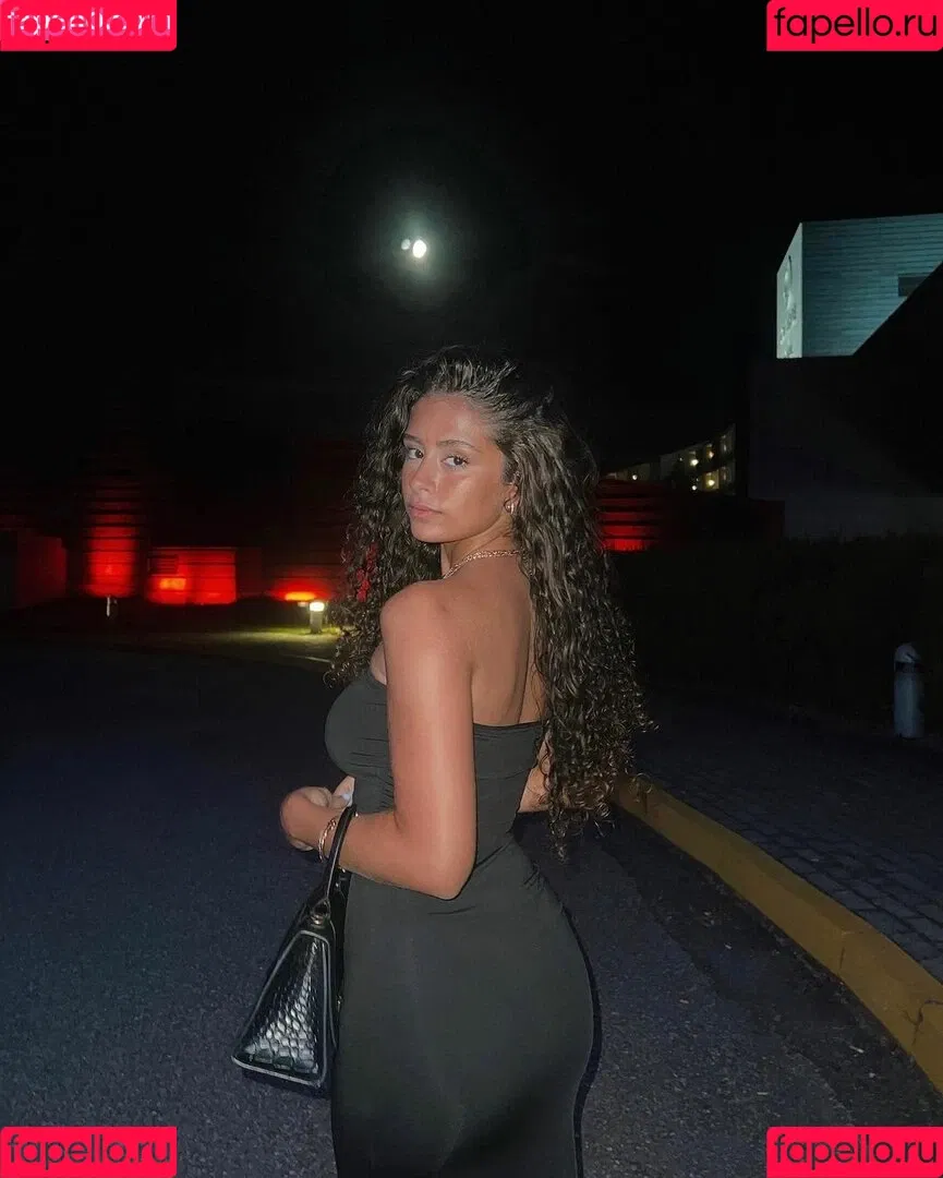 deborategomes Onlyfans Photo Gallery 