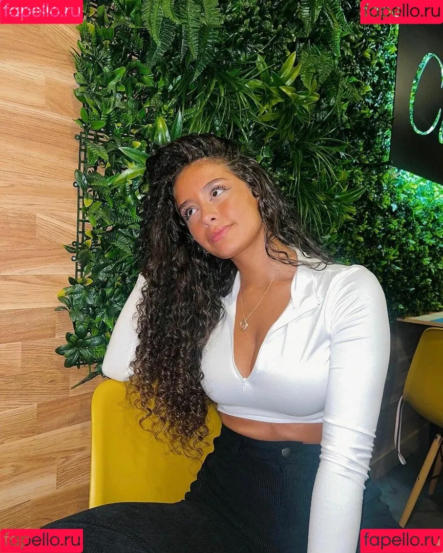 deborategomes Onlyfans Photo Gallery 