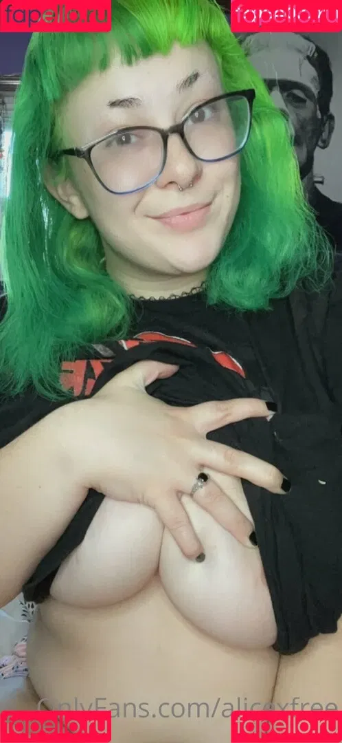alicexfree Onlyfans Photo Gallery 