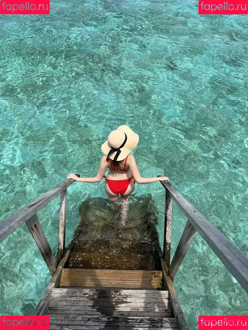 vleafnin Onlyfans Photo Gallery 